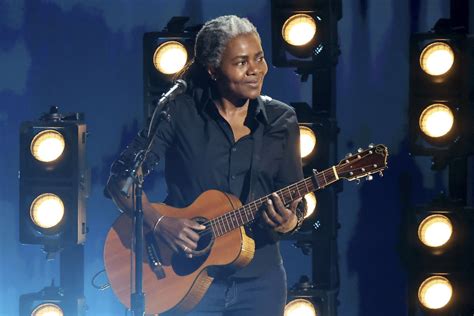 All About Tracy Chapman's Custom Prada Look at the .